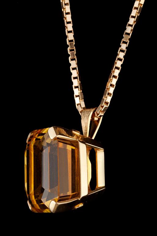 HÄNGSMYCKE med trappslipad citrin,