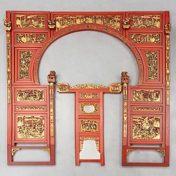 A Chinese carved front decoration for a bed, Qing dynasty 19th centrury.