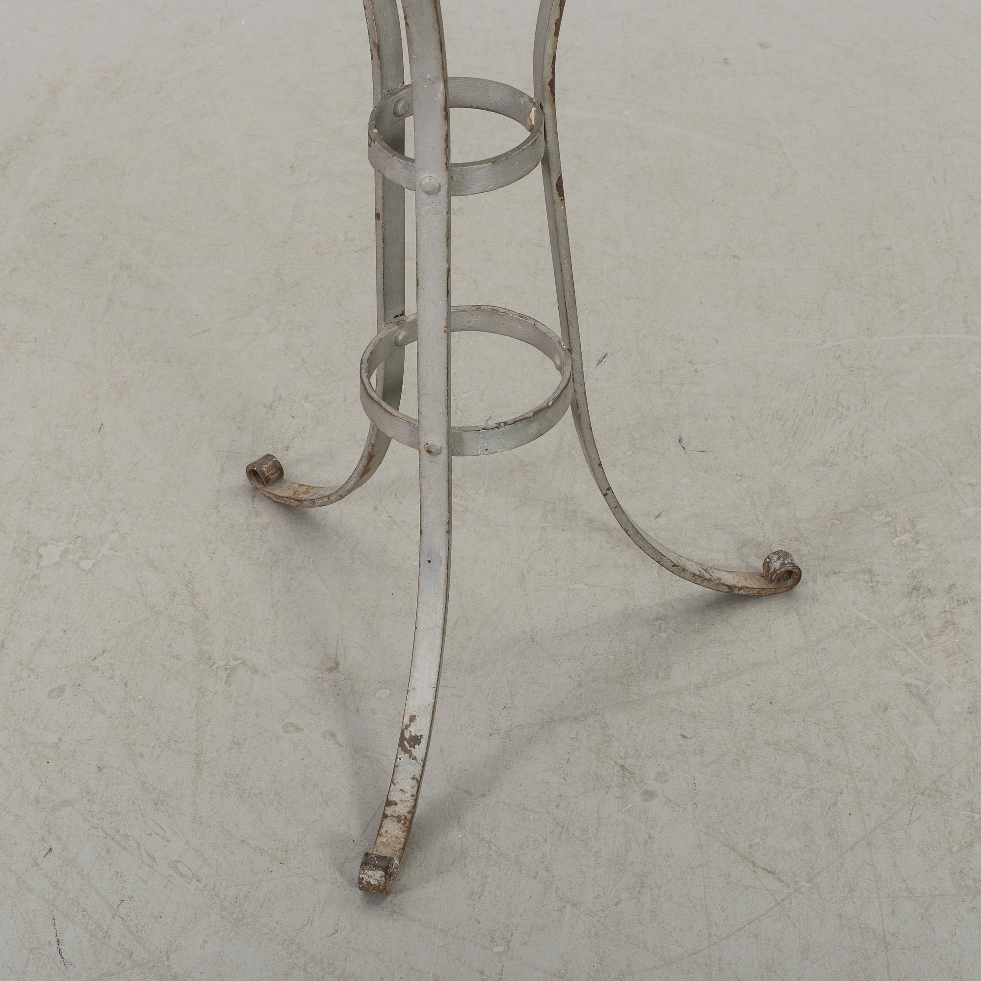 TRÄDGÅRDSBORD, sekleskiftet 1900 / 1900-talets början.