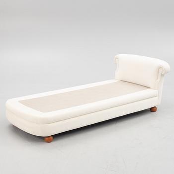 Josef Frank, couch/ dagbädd, modell 775, Firma Svenskt Tenn.