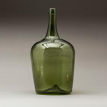 DAMEJEANNE, grön glasmassa, omkring 1800.