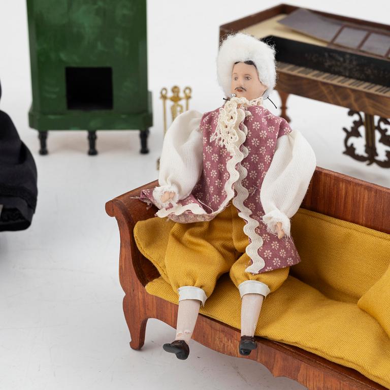 Dollhouse furniture, 16 pieces, including Walterhasen, Germany, and Alexis Westerdahl, Stockholm, 19th/20th century.