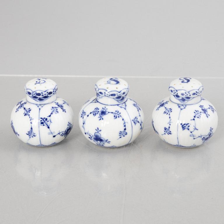 Service pieces, 18 pcs, porcelain, "Blue Fluted", Royal Copenhagen, Denmark.