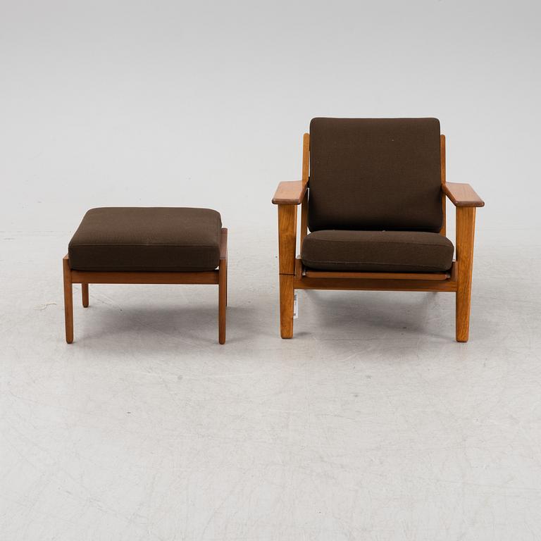 Hans J Wegner, fåtölj med fotpall, 'GE 290', Getama, Gedsted, Danmark.