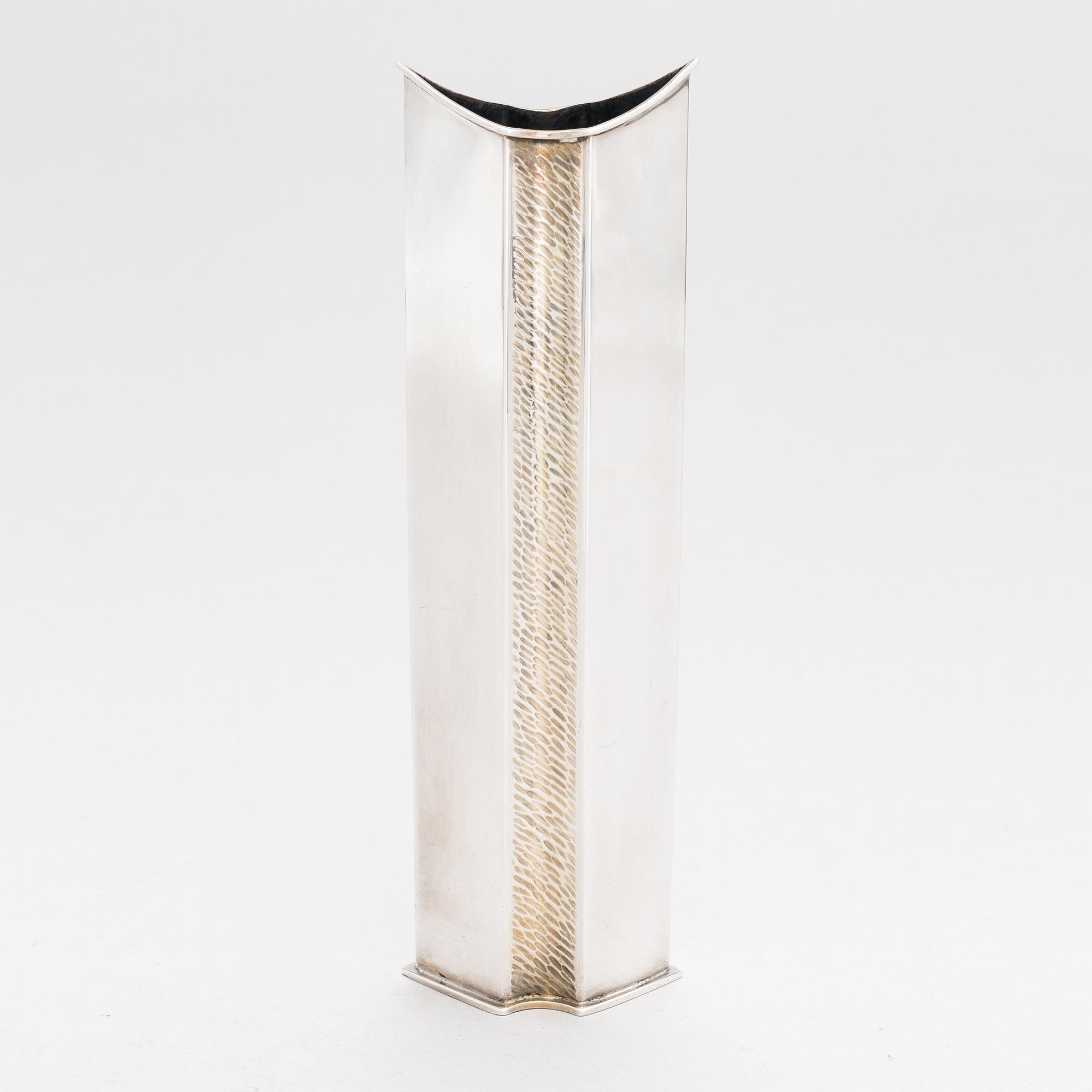 Kaj Blomqvist, A silver vase, Hämeenlinna 1968.