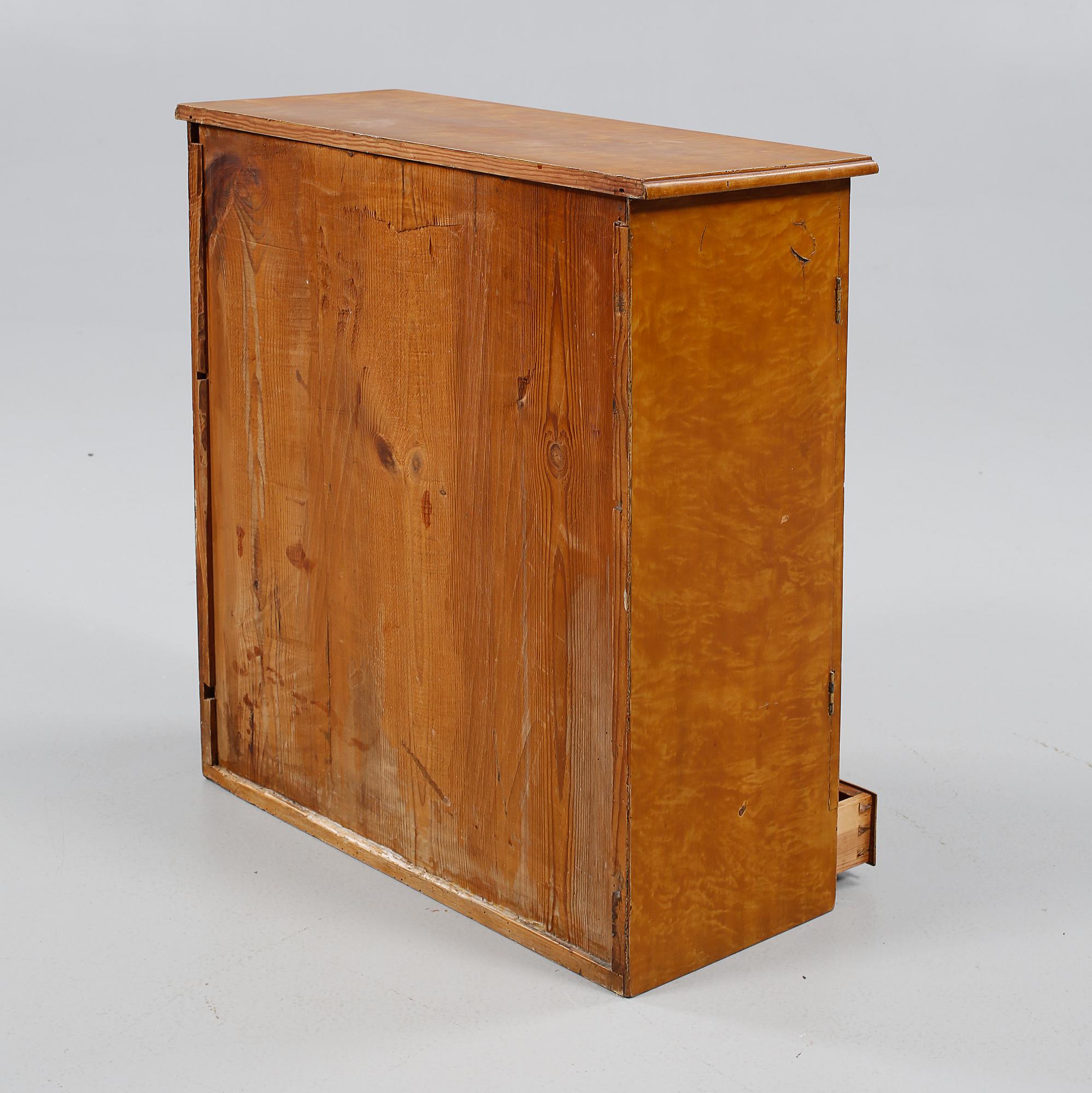 HÄNGSKÅP, 1800-tal.