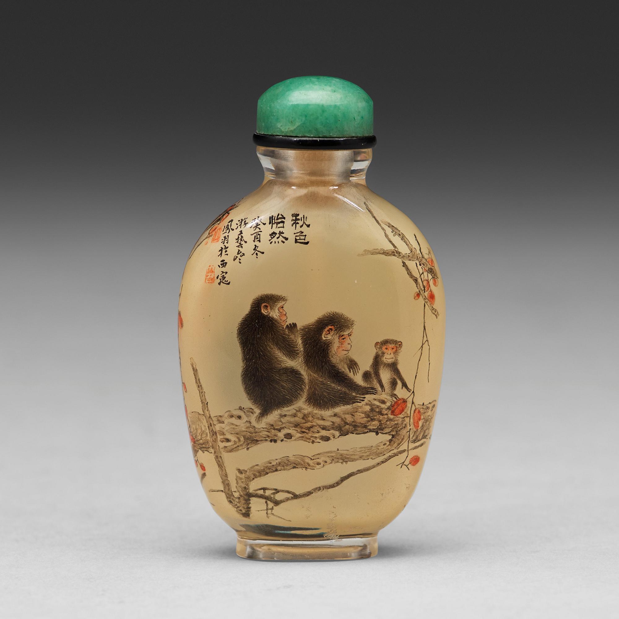 SNUSFLASKA, insidesmålat glas. Kina, 1900-tal.