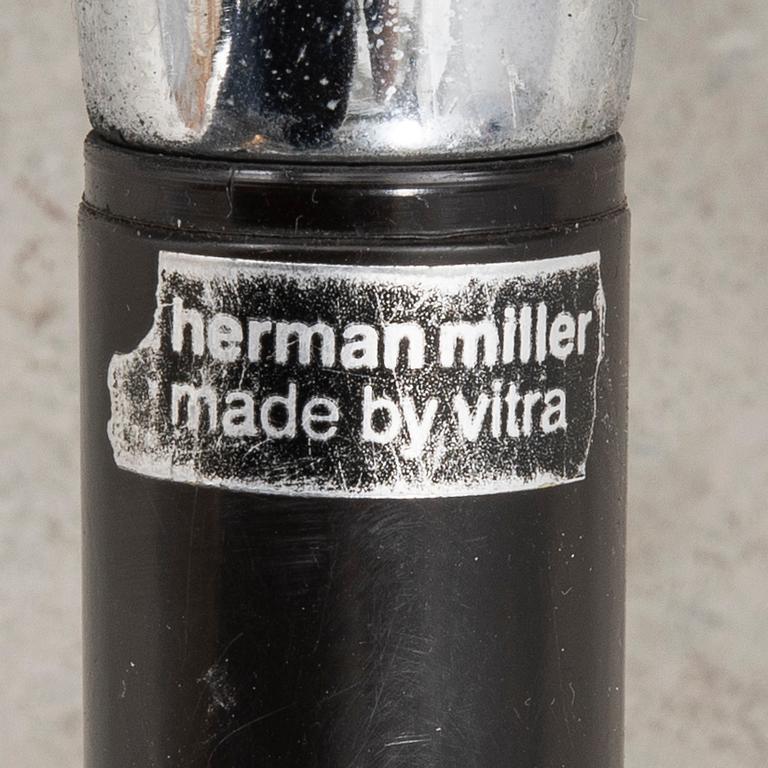 Charles & Ray Eames, skrivbordsstol, "EA208 Soft Pad Chair", Herman Miller.