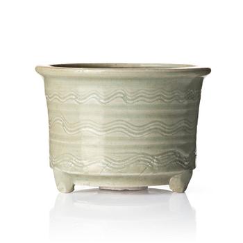 A celadon tripod censer, 16/17th century.