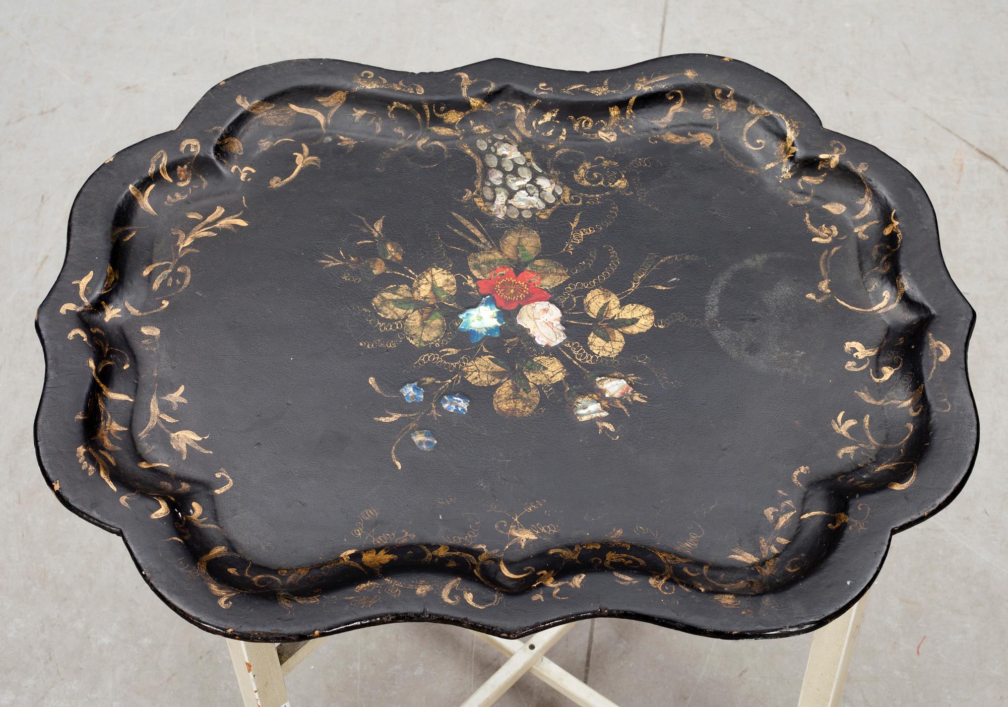 BRICKBORD, 1800-talets slut. Papier maché.