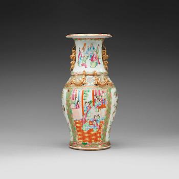 411. A Canton famille rose vase, Qing dynasty, 19th Century.