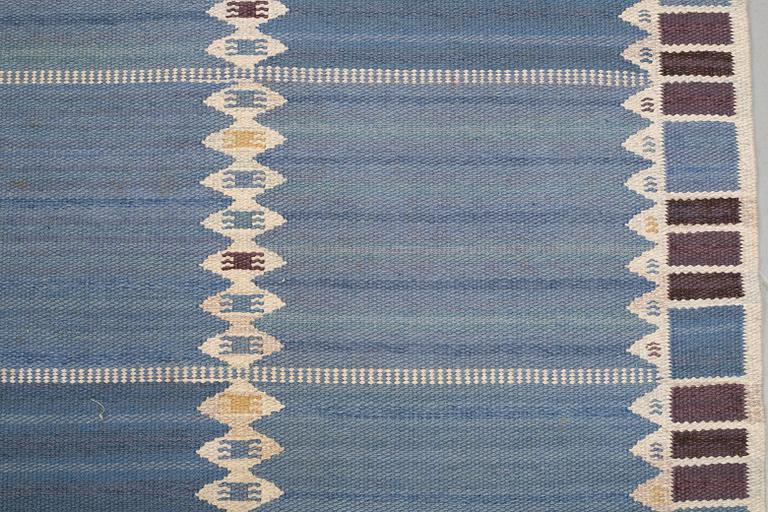 Barbro Nilsson, A carpet, "Salerno blå med enkel bård", flat weave, ca 332 x 212 cm, signed AB MMF BN.