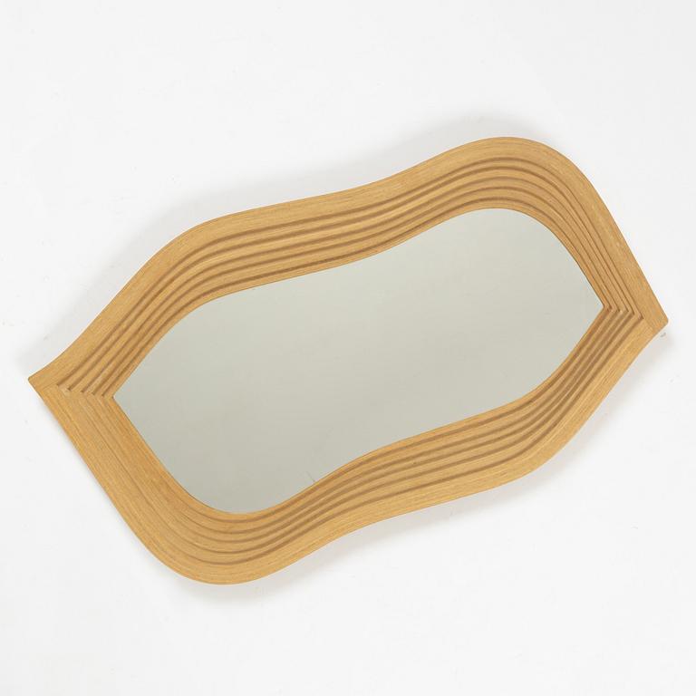 Front, spegel för Swedese, samtida.