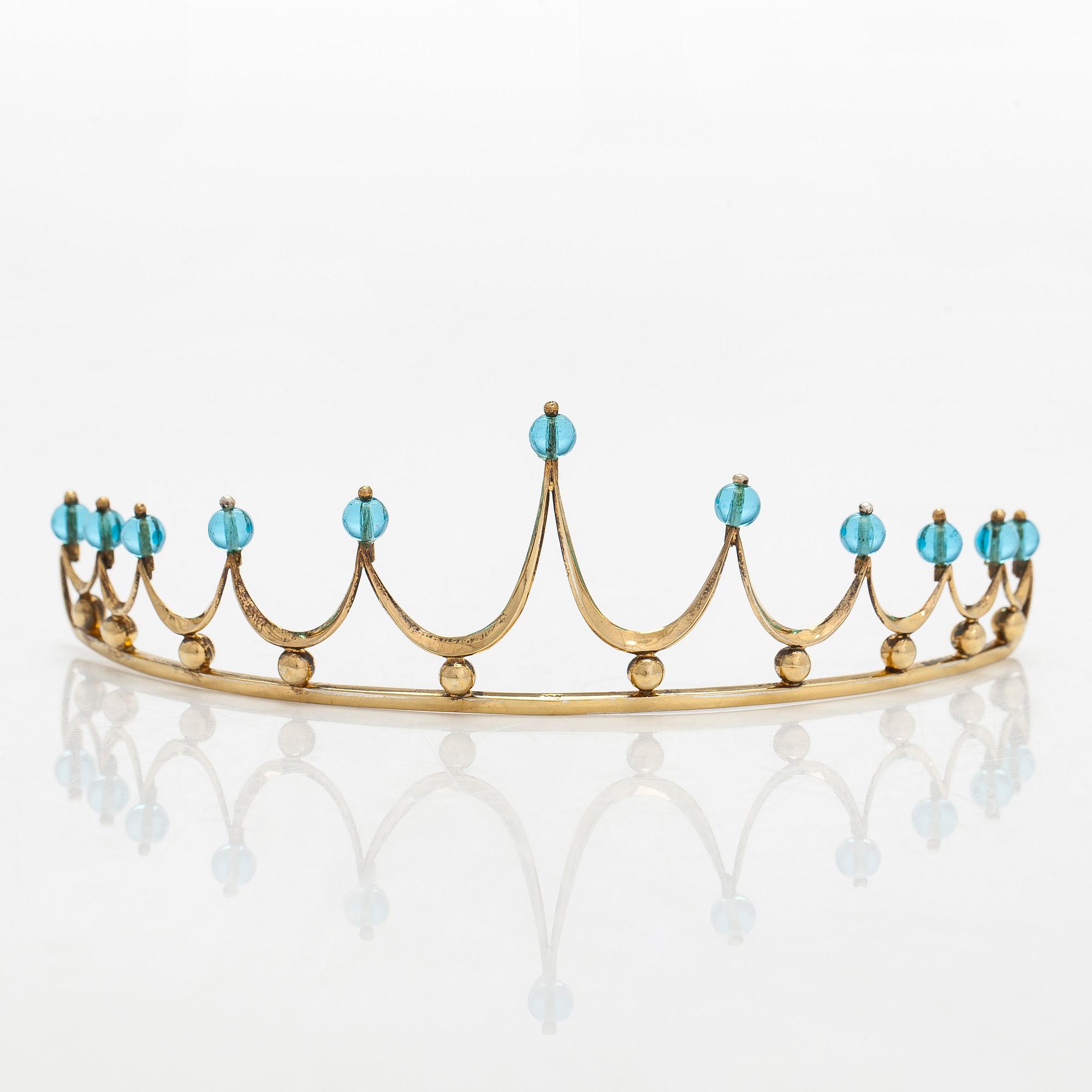 A gilded sterling silver tiara with topazes.