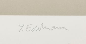 Yrjö Edelmann, "Three colours of silk paper".