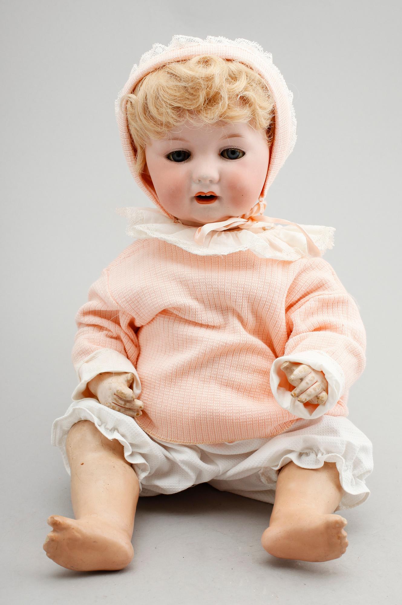 DOCKA, Armand Marseille, G 327 B, Tyskland, sekelskiftet 1900.