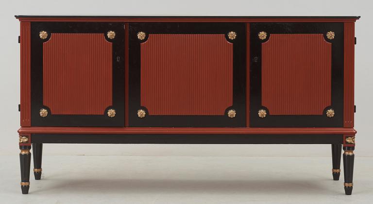 SIDEBOARD, gustaviansk stil, 1900-tal.
