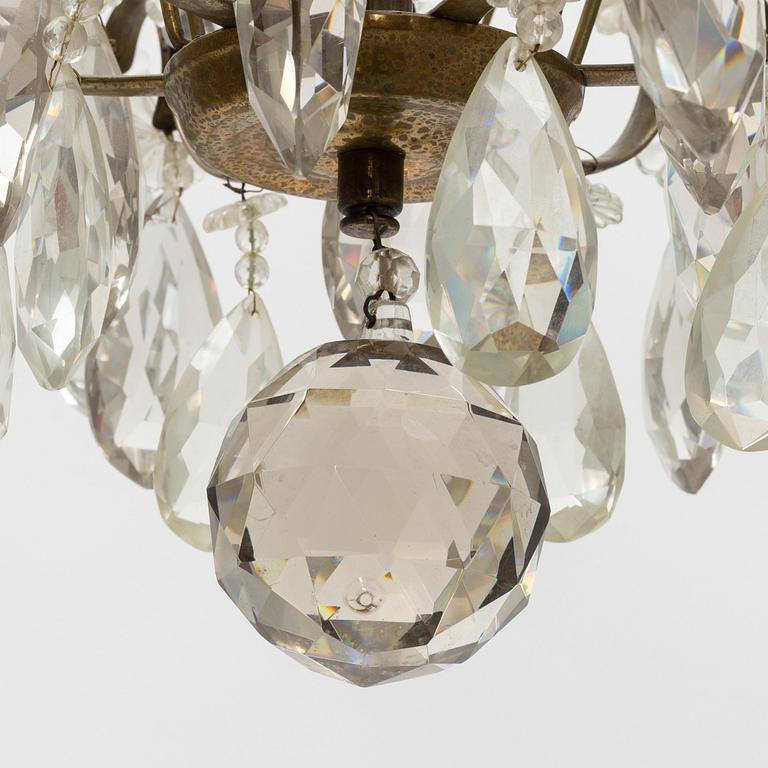A Rococo style chandelier, mid 20th Century.
