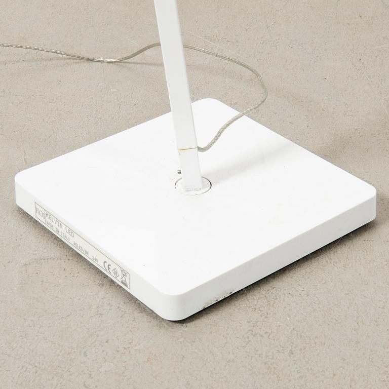 Antonio Citterio, a pair of floor lamps "Kelvin Base" for Flos, modern production.