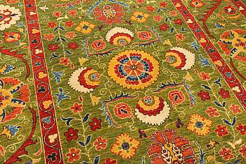 A Ziegler Ariana carpet, c. 295 x 202 cm.