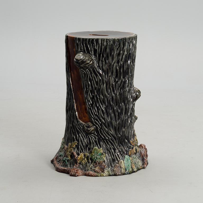 JAKKARA, majolikaa, Arabia, vuosisadan vaihde 1800/1900.