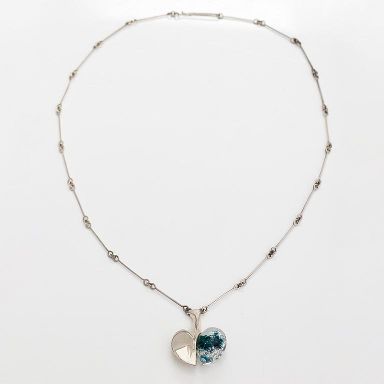 Björn Weckström, "Space apple", a stelring silver and acrylic necklace. Lapponia 1996.