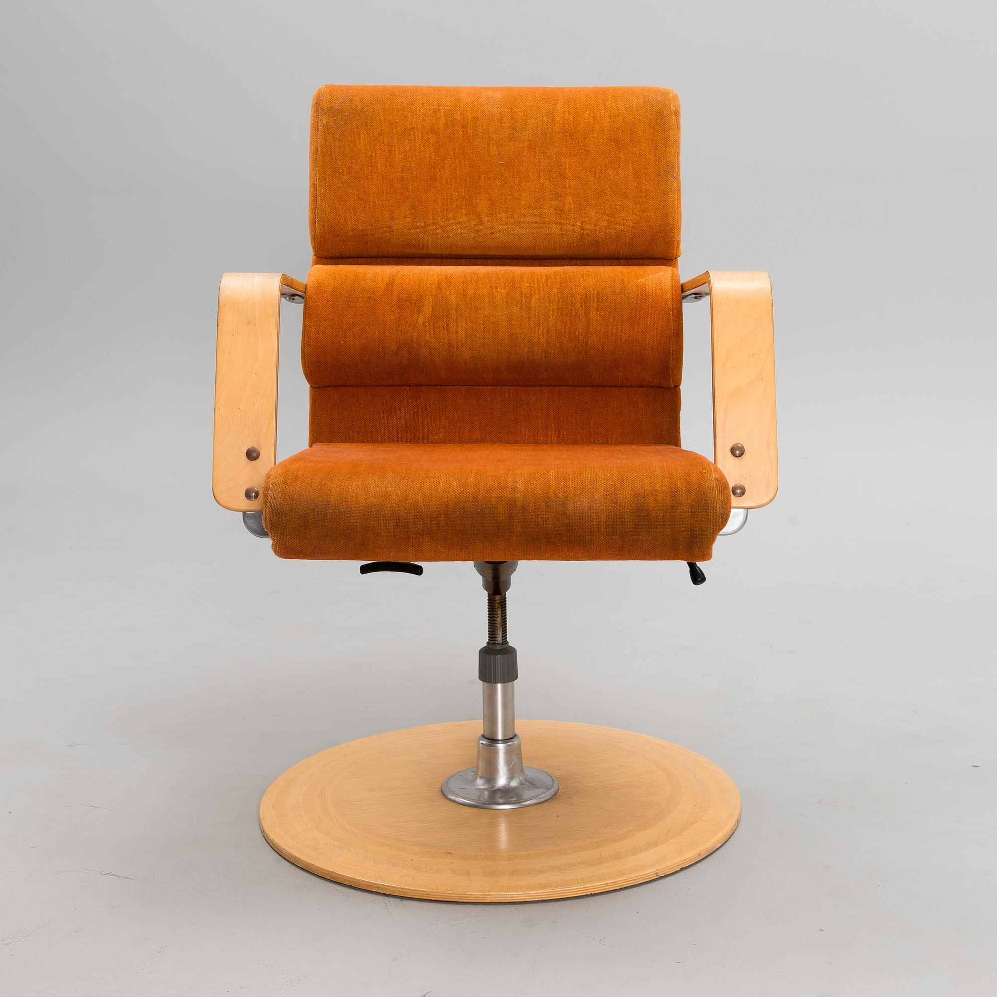 YRJÖ KUKKAPURO, TYÖTUOLI, "Plaano", Avarte, 1900-luvun loppupuoli.