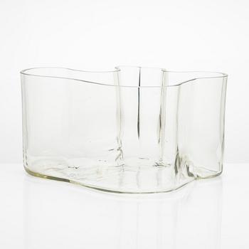 Alvar Aalto, a 1950s/60s '3031' vase signed Alvar Aalto.