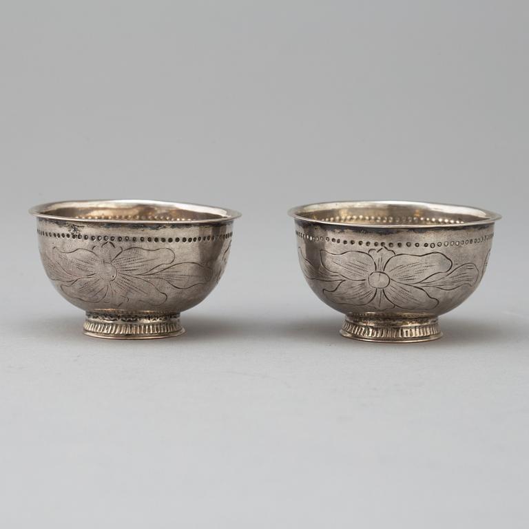 Two silver tumblers, without hallmarks, Sweden, 18th/19th century.