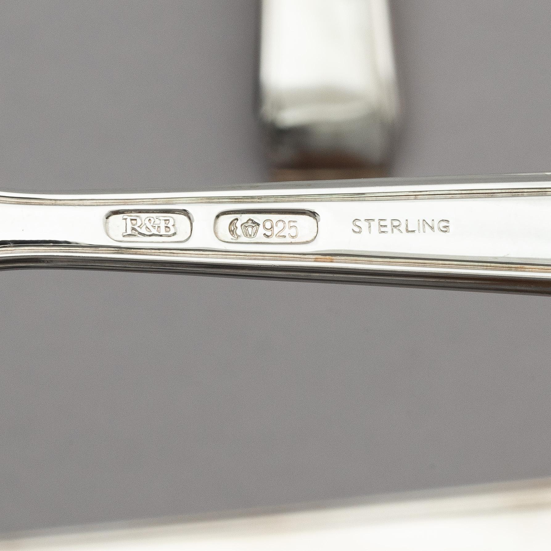 A sterling silverware set, model 'Art-Deco', 152 pieces and casket, Flensburg, Germany.