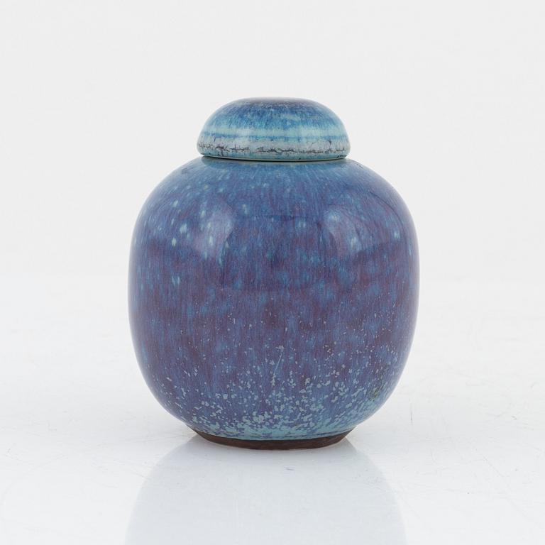 Berndt Friberg, urna med lock, Gustavsbergs studio, 1969.
