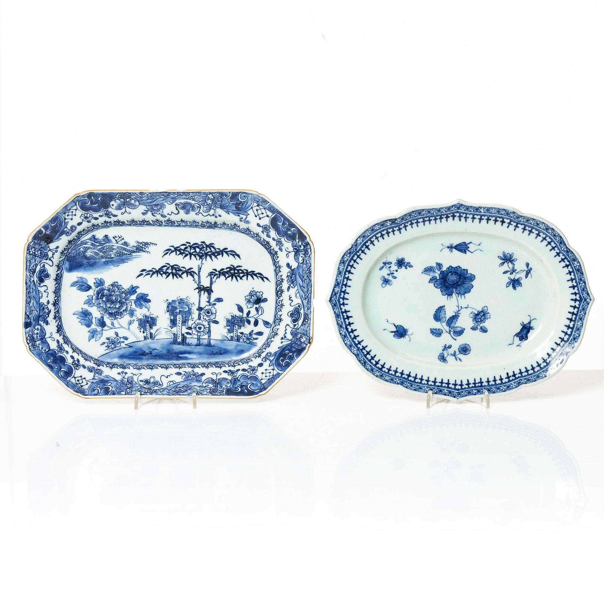 Two Chinese blue and white export porcelain dishes, Qing dynasty, Qianlong (1736-95).