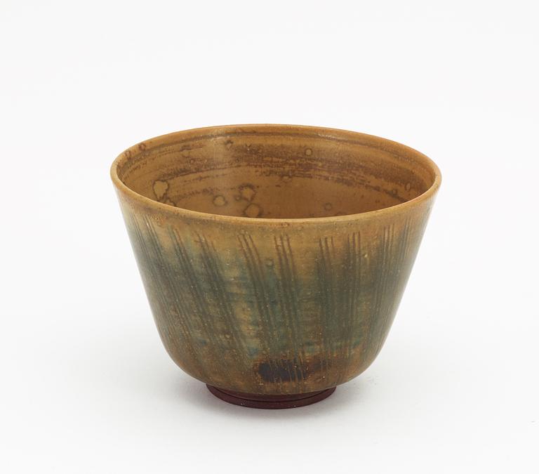 A Wilhelm Kåge 'Farsta' stoneware bowl, Gustavsberg studio 1954.
