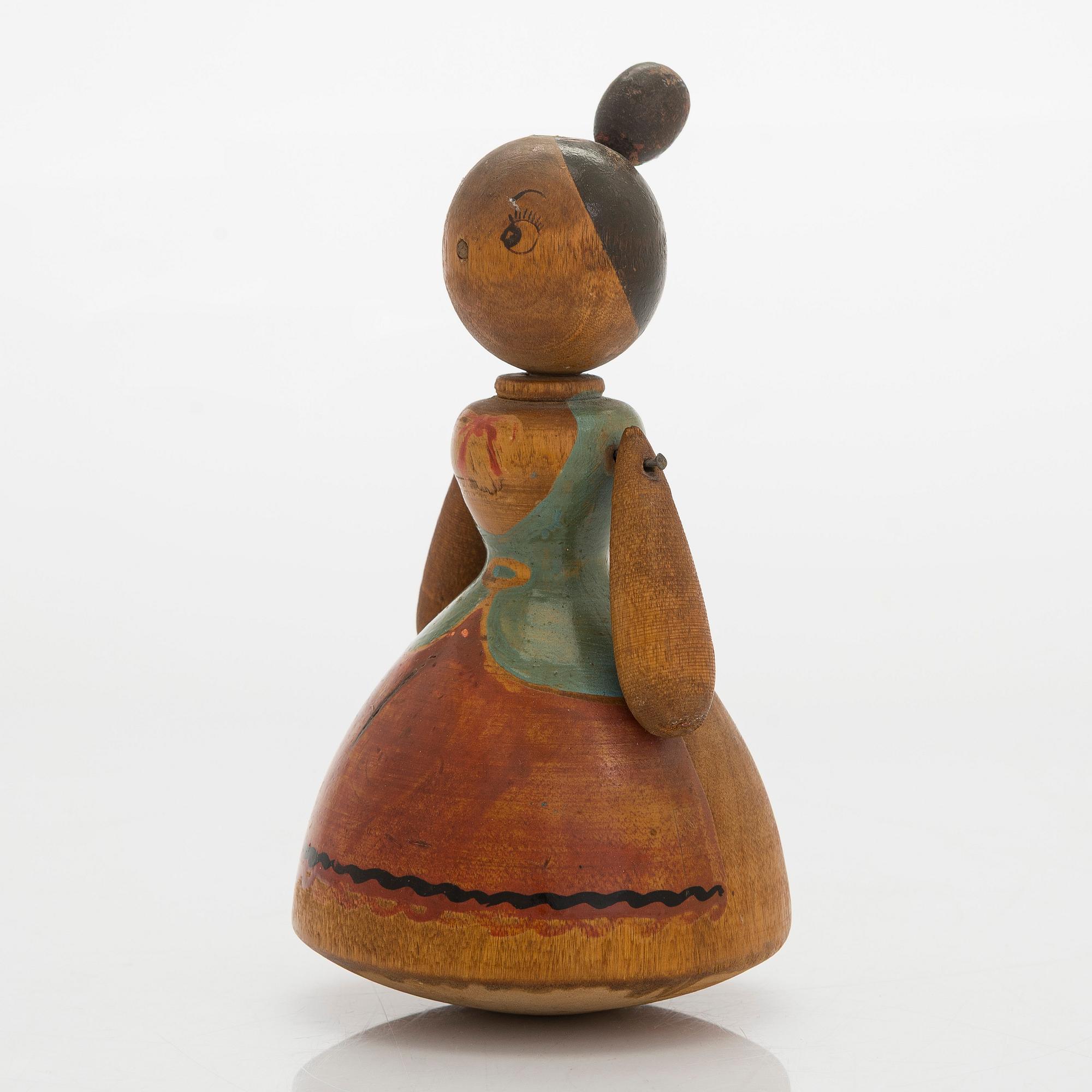 Kaj Franck, A 1940s wooden doll "Toto".