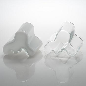 Alvar Aalto, Two glass vases for Iittala, signed Alvar Aalto - 3030.