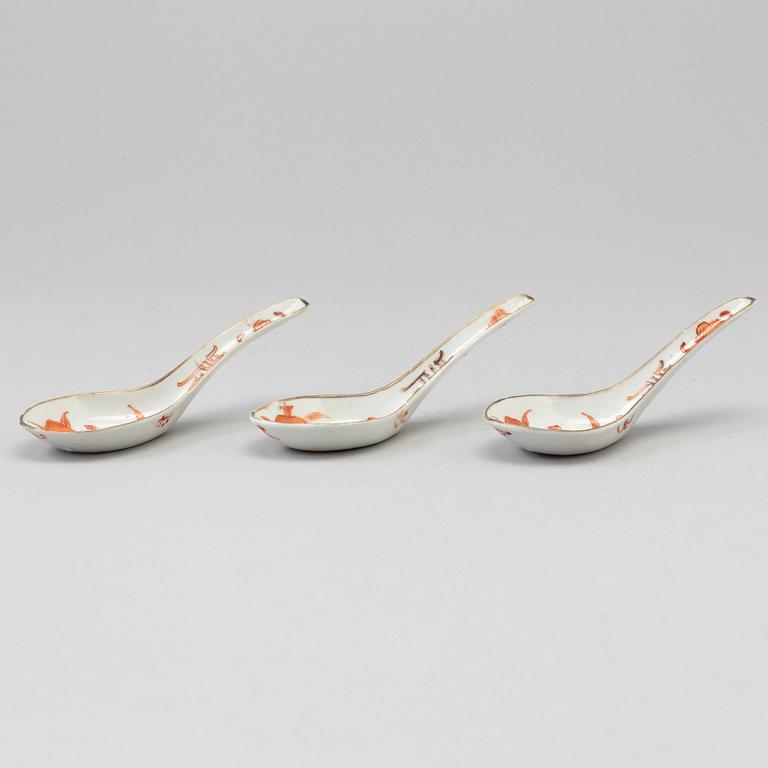 Three chinese ladles, late Qing dynasty, circa 1900.