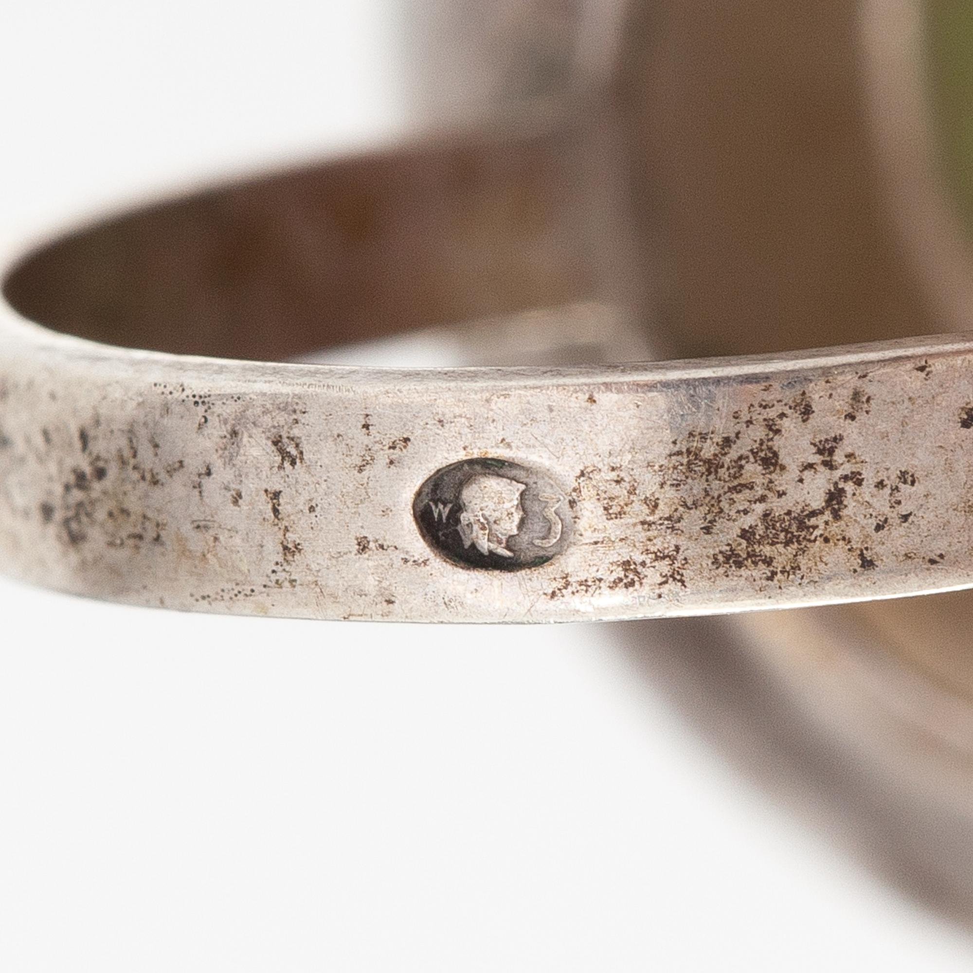 RINGAR, 2 st, och ÖRHÄNGEN, silver, jade. Ryska stämplar.