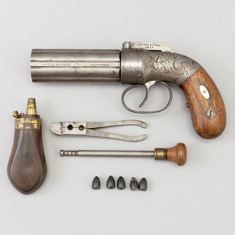 SLAGLÅSPISTOL, sk. Pepperbox, för sex skott, Allen & Thurber, omkring 1800-talets mitt. I låda.