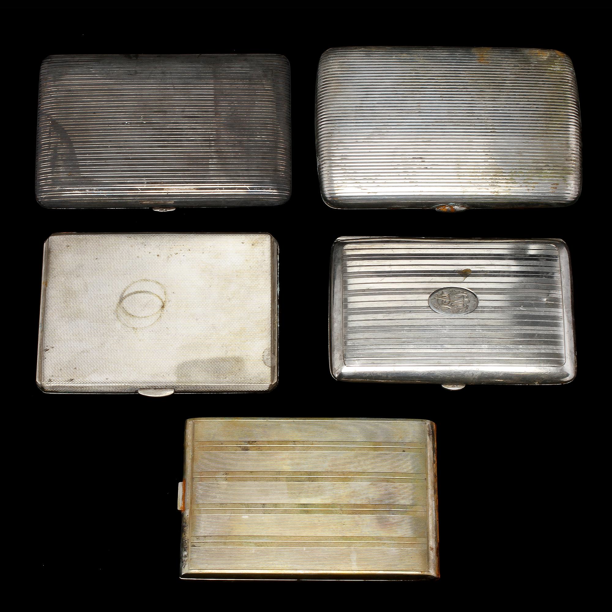 CIGARETTETUIER, 5 st, silver, importstämplar, 1900-tal. Vikt 770 gram.
