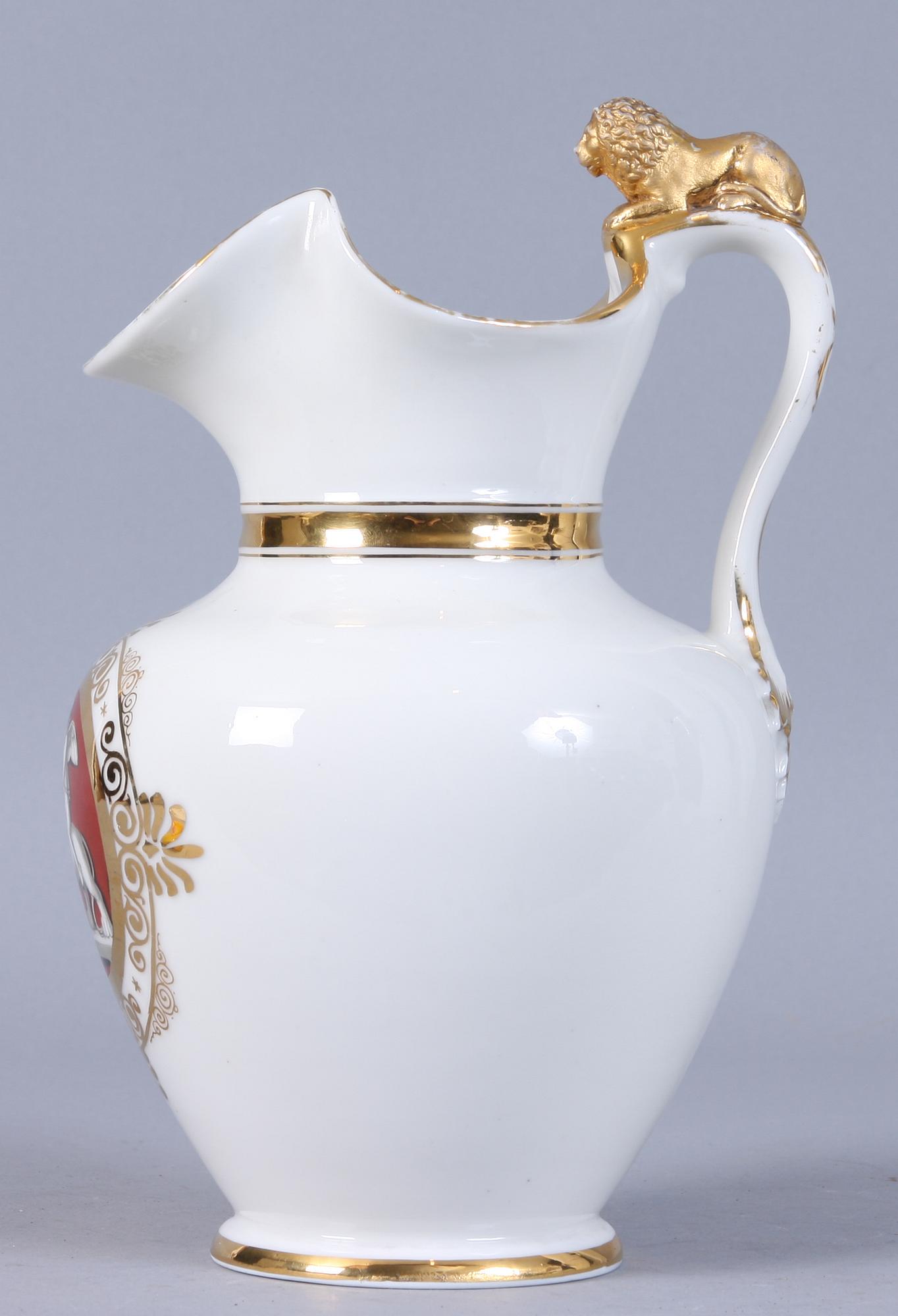 KANNA MED LOCK, porslin, 1800-talets slut.