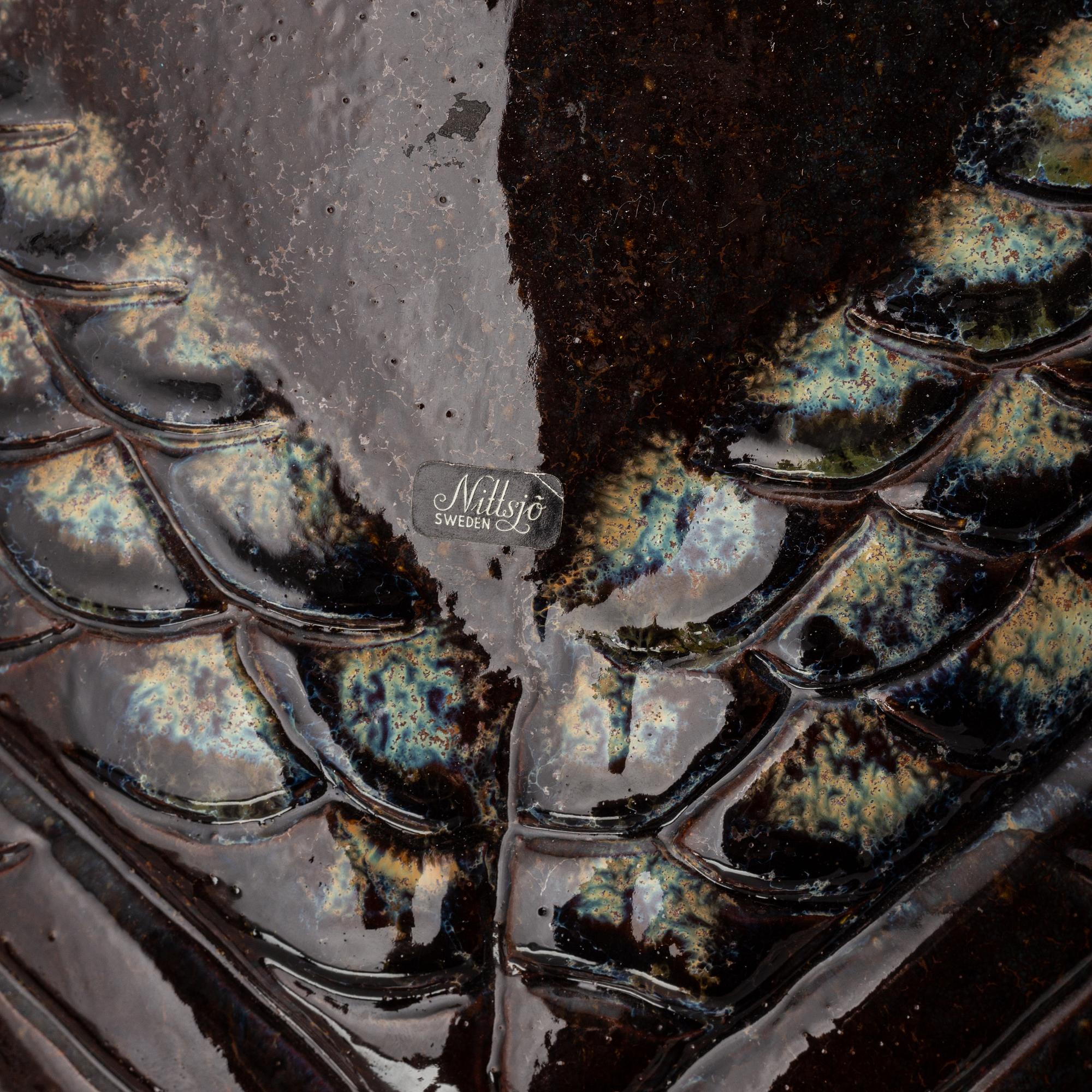 Thomas Hellström, a ceramic sculpture of an owl, for Nittsjö.