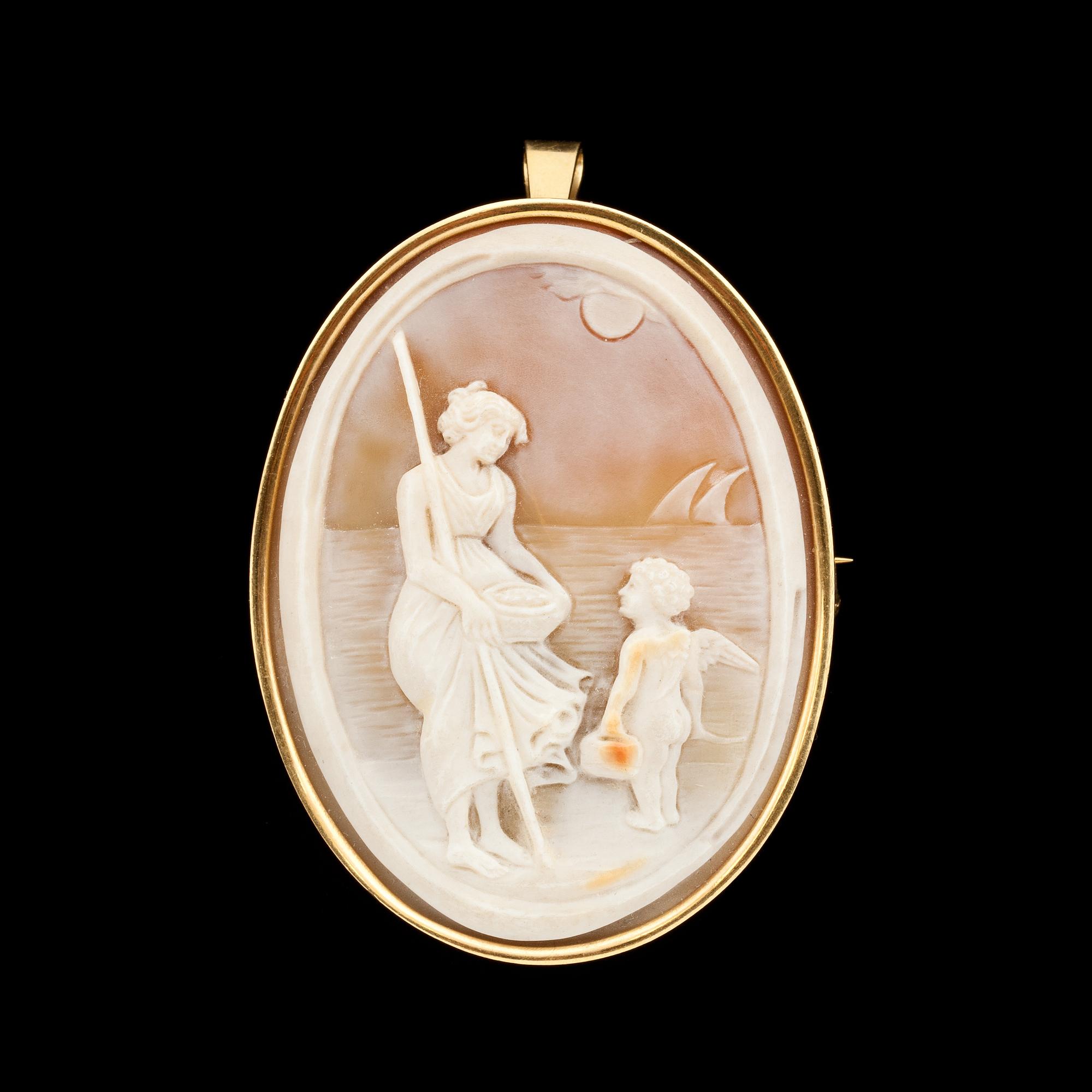 BROSCH/HÄNGE, 18k guld med camé. Wiwen Nilsson AB, Lund 1949.