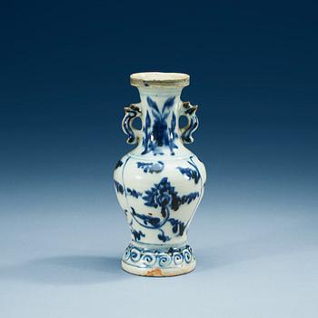 1684. A blue and white vase, Ming dynasty.