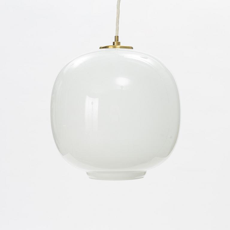 Vilhelm Lauritzen, a 'Radio Pendel' glass ceiling light, Louis Poulsen, Denmark, second half of the 20th Century.