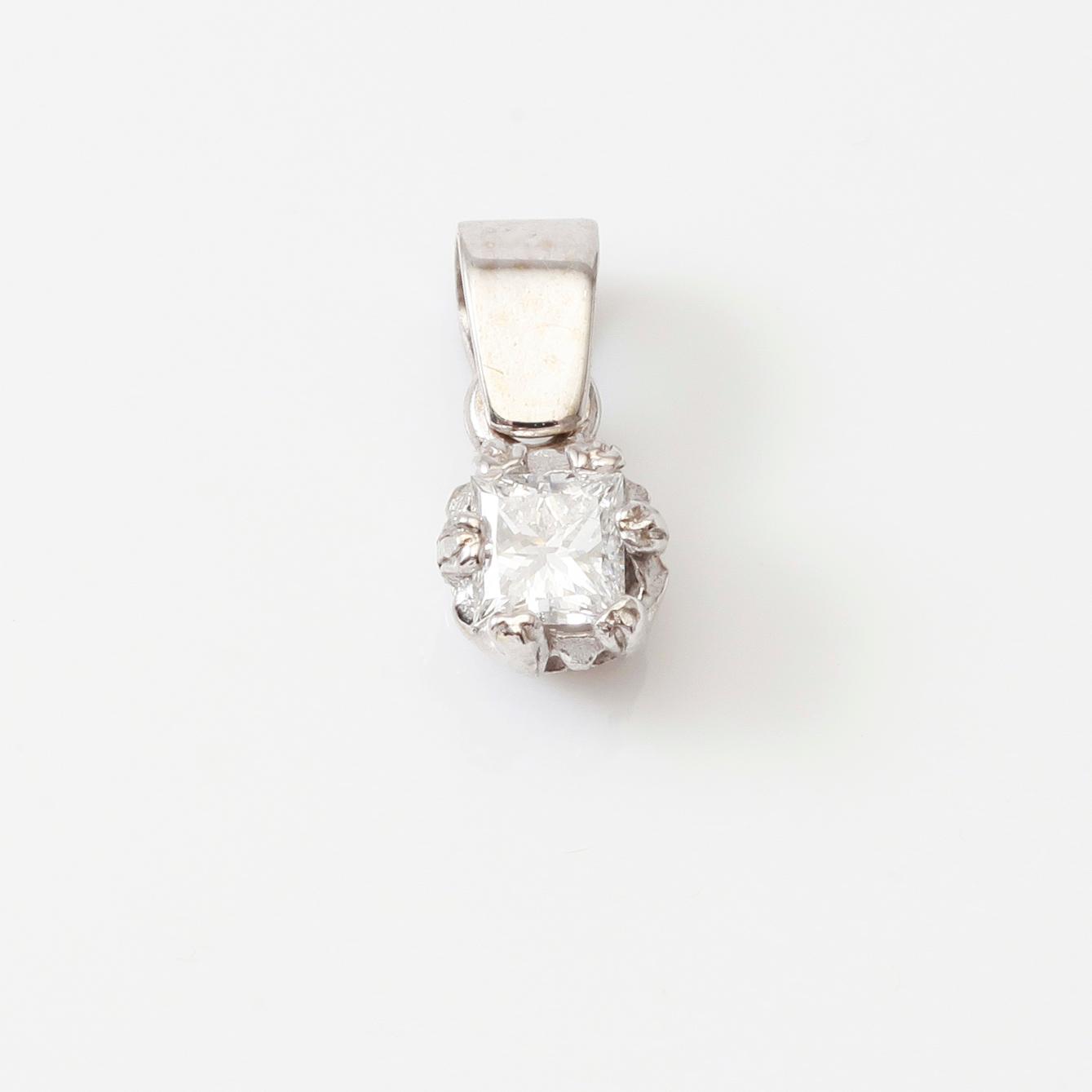 HÄNGE, 18K vitguld, princesslipad diamant ca 0.30 ct., svenska stämplar.
