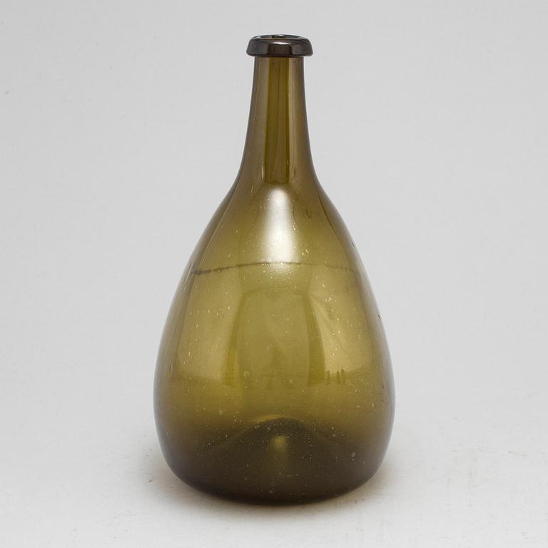 An 18th century bottle.