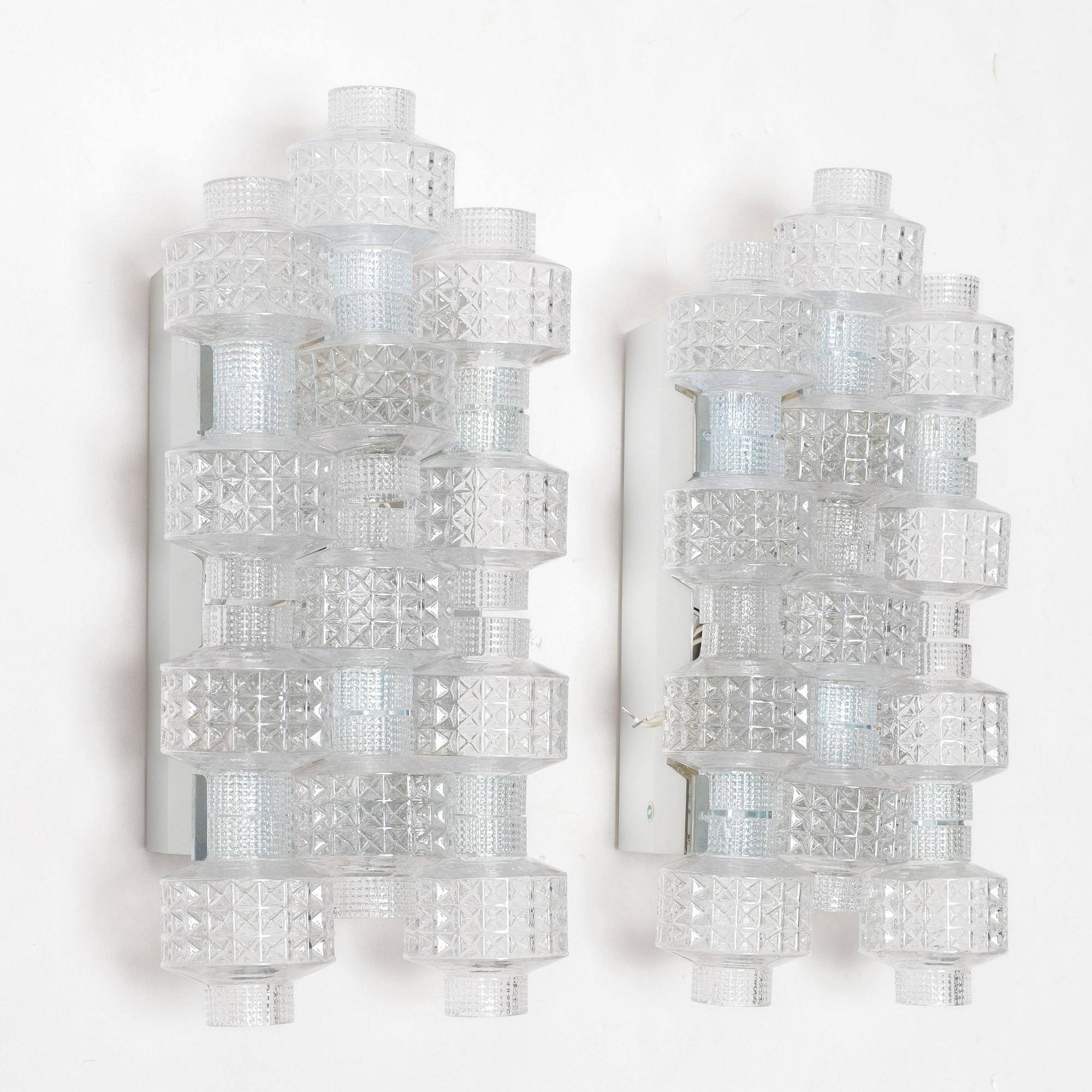Gert Nyström, a pair of 'Festival' wall lamps, Fagerhults Belysning, second half of the 20th Century.