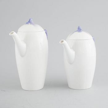 An 20 jugend piece coffee service, "Trollsländan" by Alf Wallander, Rörstrand, around year 1910.