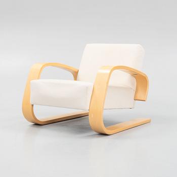 Alvar Aalto, fåtölj, "Tank chair", modell 400, Artek, Finland, 2006.