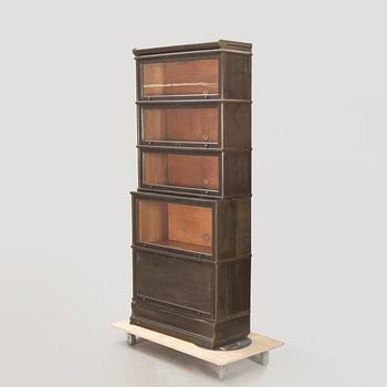 A Heinrich Zeiss  book shelf Germany early 20th century.